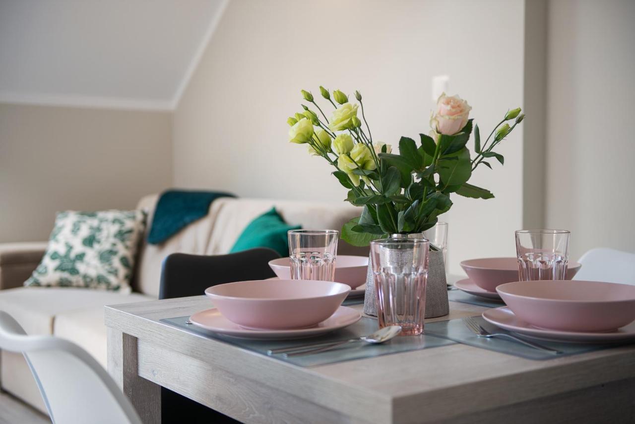 Roza Baltyku - Apartamenty I Pokoje A Debki Luaran gambar