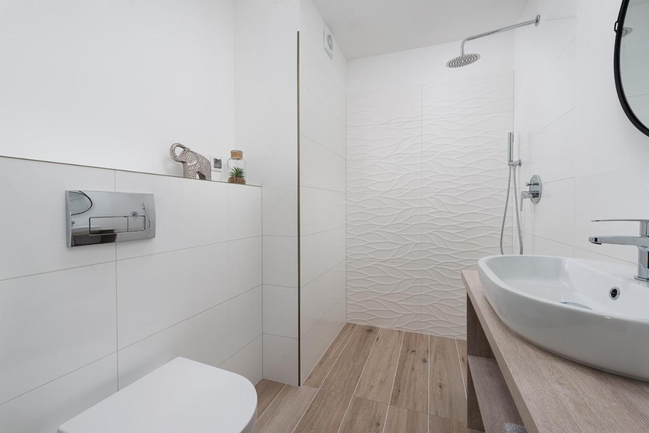 Roza Baltyku - Apartamenty I Pokoje A Debki Luaran gambar